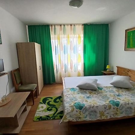 Casa Rustica Apart & Rooms Cimpineanca Exterior foto